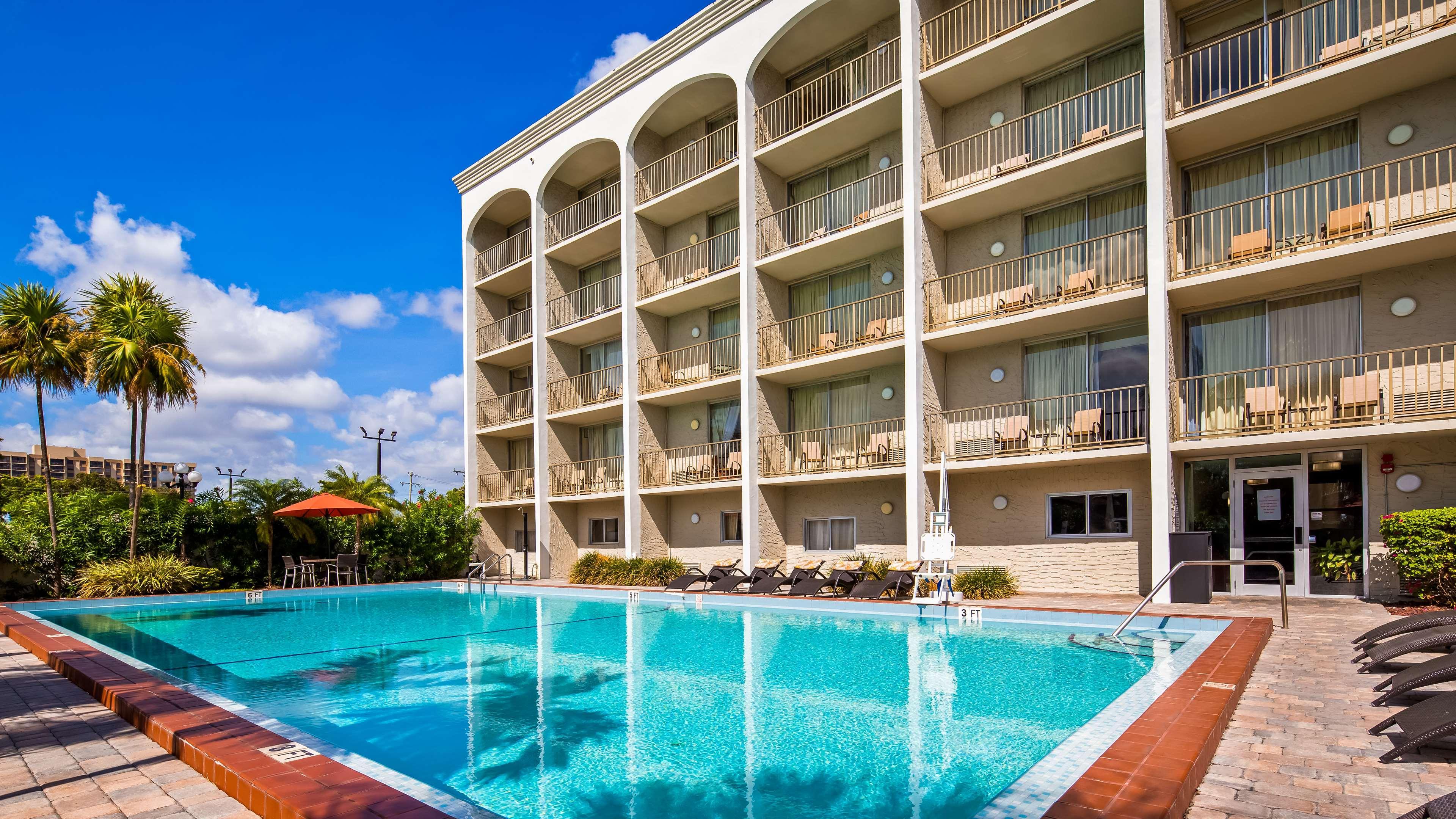 Best Western Plus Windsor Inn North Miami Exterior foto