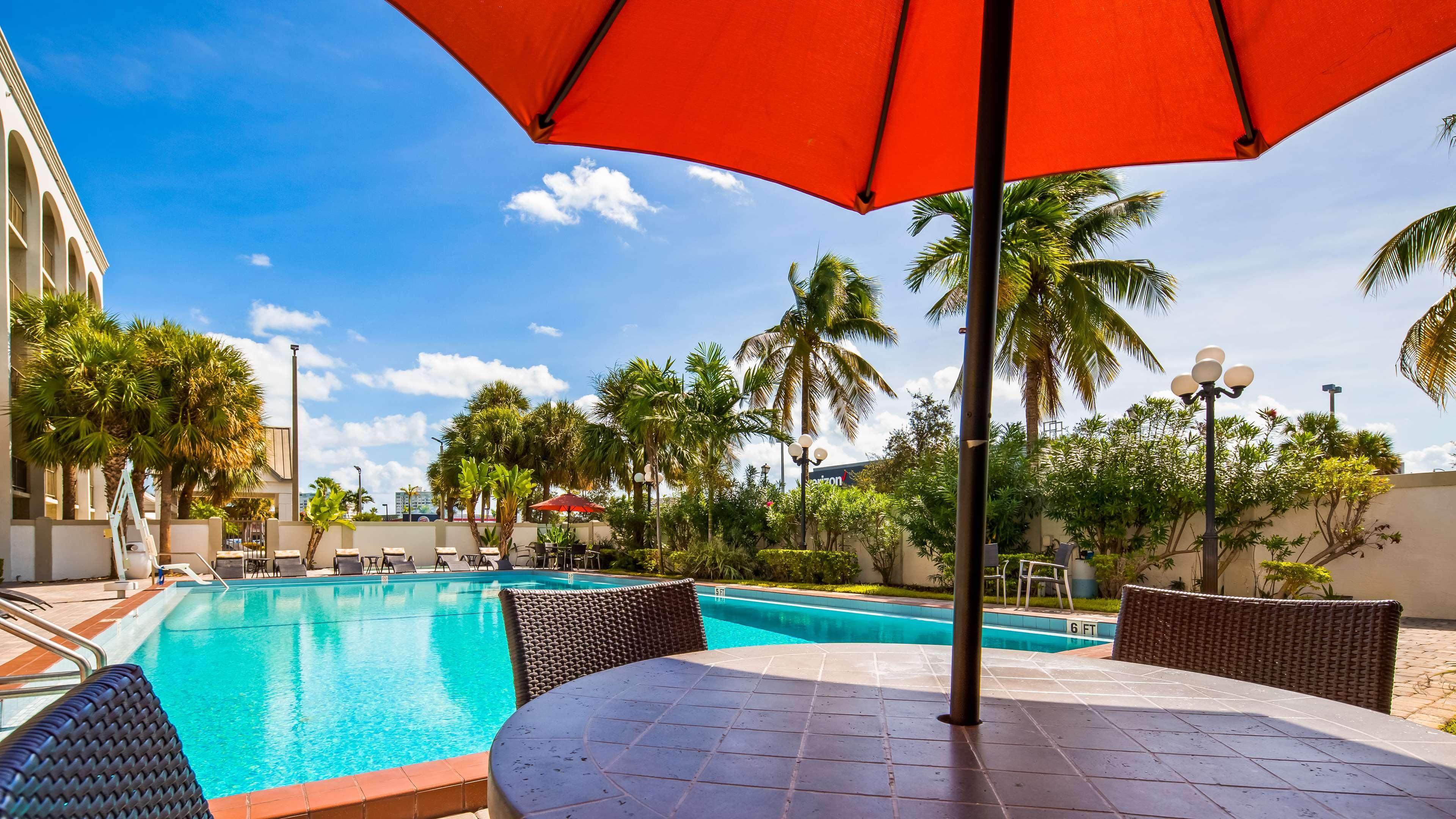 Best Western Plus Windsor Inn North Miami Exterior foto